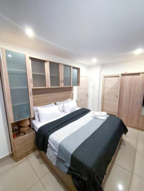 The VVIP Luxury Apartments@The Gallery